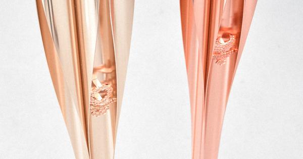 ⭐新品、非売品 日本生命ＴＯＫＹＯ2020オリンピックトーチ 桜をモチーフに「日本人の真心を表現」 聖火リレーのトーチをデザイン