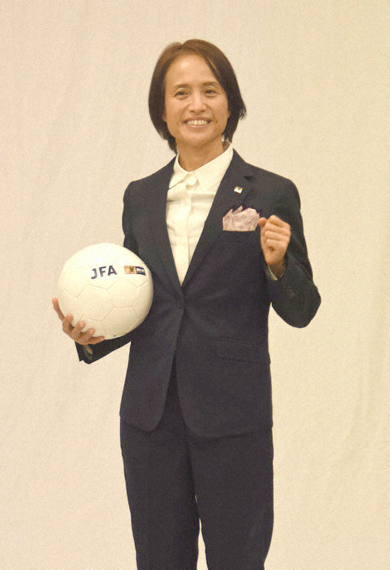 ２０２０に懸ける 全てが糧 前進あるのみ サッカー女子日本代表 高倉麻子監督 ５１ 毎日新聞