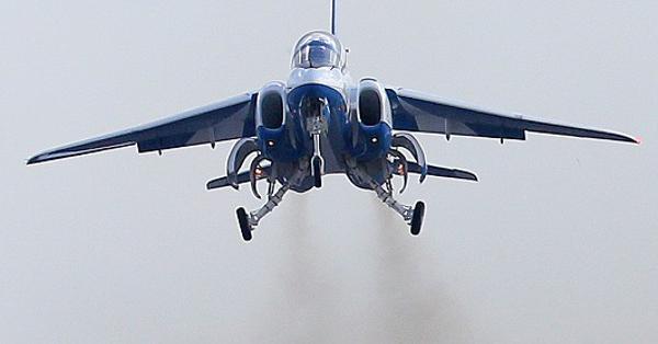 ブルーインパルス 飛行初め 航空自衛隊松島基地 [写真特集11/10