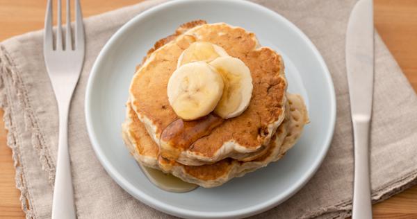 クックパッドニュース 完熟バナナの消費にも 材料3つで作れる パンケーキ が朝食やおやつにぴったり 毎日新聞