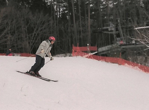 オーパス ようやく営業開始 雪不足で昨シーズンより1週間遅く 秋田のスキー場 毎日新聞