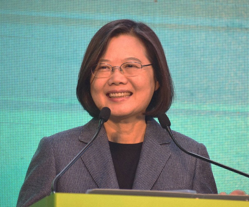 再選を決めて笑顔をみせる蔡英文総統=台北市で2020年1月11日午後9時17分、福岡静哉撮影
