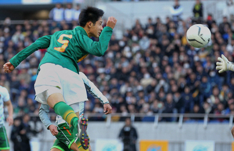 絶妙な動き、栄冠もたらした静岡学園・DF中谷の2ゴール | 毎日新聞