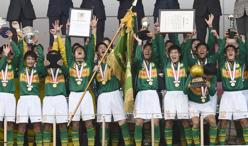 絶妙な動き、栄冠もたらした静岡学園・DF中谷の2ゴール | 毎日新聞