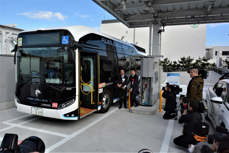 豊洲市場前に燃料電池バス対応の水素供給施設 東京ガスなど開設 毎日新聞