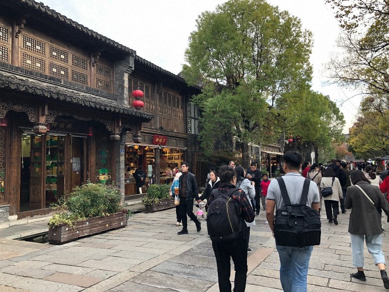 ニセモン これってアリ 中国版ポケモンgoを現地でプレーしてみた 毎日新聞