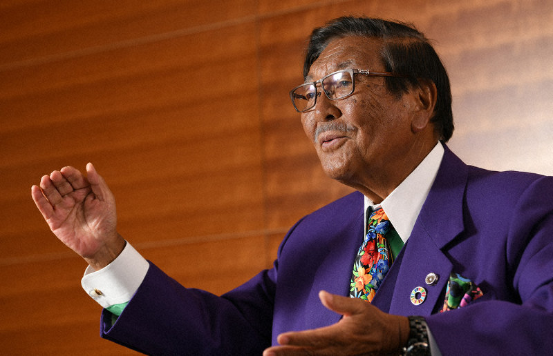 インタビューに答える久保利英明弁護士=東京都千代田区で、内藤絵美撮影