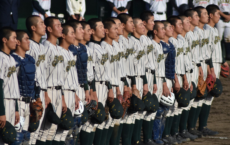【2019秋季高校野球東北大会】準決勝＝鶴岡東10－0仙台城南 [写真特集10/14] 毎日新聞