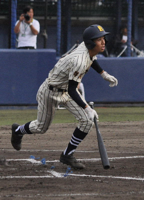 【2019秋季高校野球関東大会】準決勝＝山梨学院6－5桐生第一 [写真特集7/10] 毎日新聞