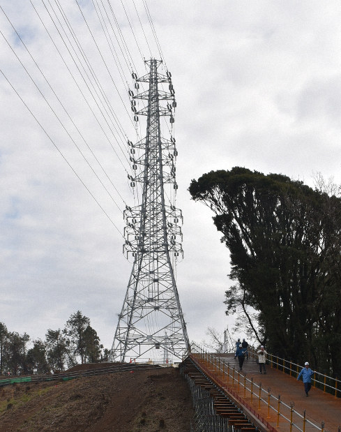 台風15号で倒壊した鉄塔、より頑丈に再建 送電を再開 千葉 | 毎日新聞