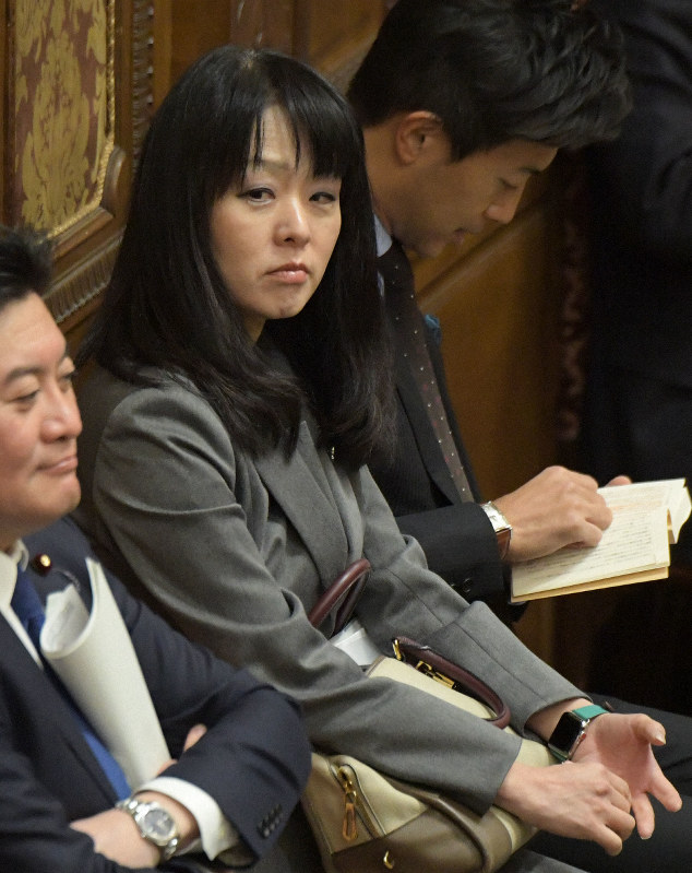 衆院予算委員会に姿を見せた自民・杉田水脈氏=国会内で2020年1月28日午前8時57分、川田雅浩撮影