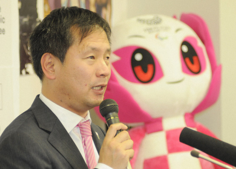 東京パラリンピックの日本選手団団長に選出され、記者会見で抱負を述べる河合純一氏=東京都中央区で2020年1月29日午後4時21分、芳賀竜也撮影