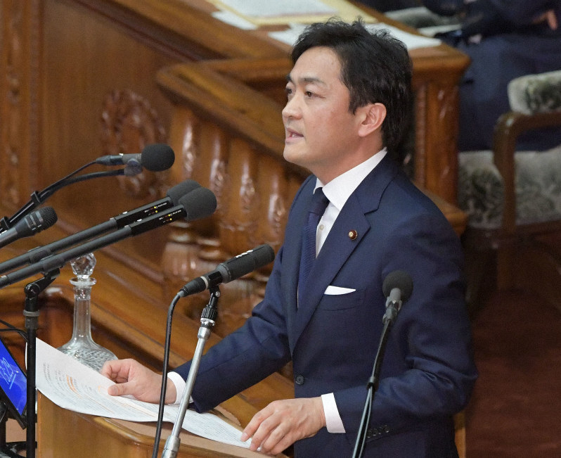 衆院本会議で代表質問をする国民民主党の玉木雄一郎代表=国会内で2020年1月22日午後3時15分、川田雅浩撮影