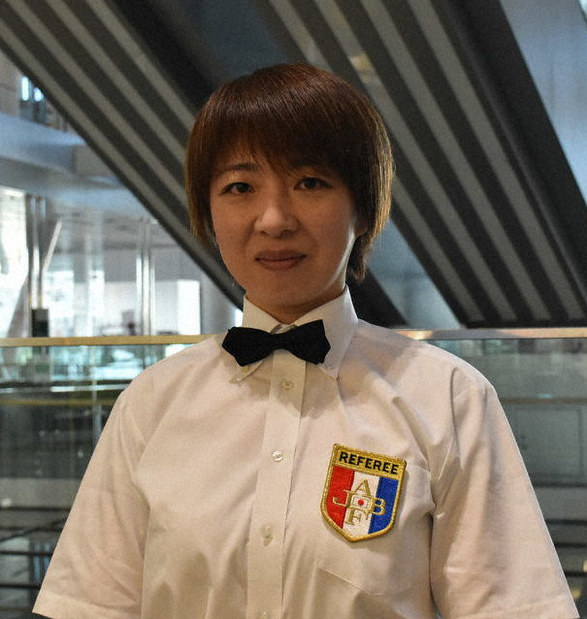 選手の安全を第一にした判断を心掛けているという中川さん=盛岡市内で