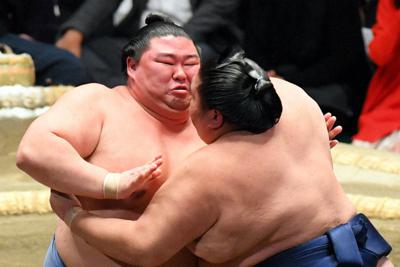 月刊相撲 質問なるほドリ 春場所無観客 何が変わるの 力水に口付けず 優勝パレード中止 回答 村社拓信 毎日新聞