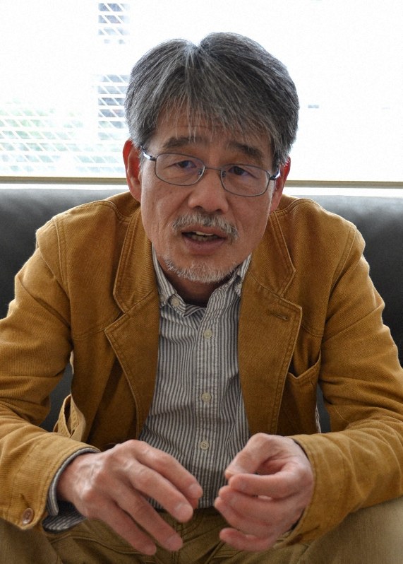 防災教育学会の発足を進めている兵庫県立大大学院特任教授の諏訪清二さん=神戸市で2018年5月9日午後3時49分、井上元宏撮影