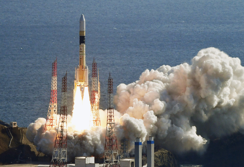 H2Aロケットを打ち上げ 情報収集衛星「光学7号機」載せて宇宙へ [写真