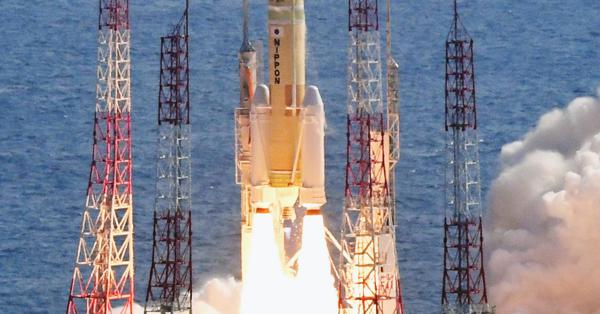 宙華 H2Aロケットを打ち上げ 情報収集衛星「光学7号機」載せて宇宙へ [写真