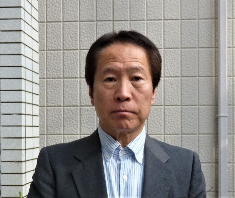 岡秀郎氏