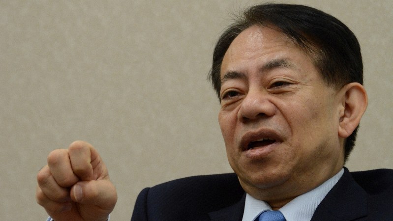 毎日新聞のインタビューに答える浅川雅嗣氏=東京都千代田区で2019年12月、藤渕志保撮影