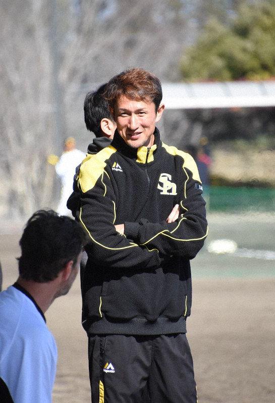 Ball Story ソフトバンク イケメン通訳 山田雄大さん 常に選手に寄り添う責任感 毎日新聞