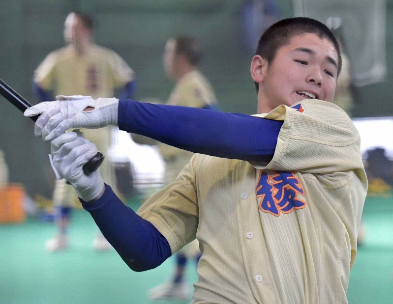 きょうの注目 甲子園一家の末っ子 父に続き全国制覇へ 星稜 黒川怜遠 第92回選抜高校野球 毎日新聞