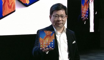 オンライン発表会でメイトXsなどを発表したファーウェイの余承東・最高経営責任者