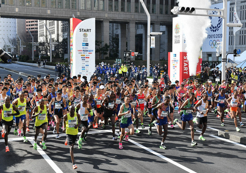東京マラソン 最速大迫 半端ない サブテン１９人高速化 その２止 毎日新聞
