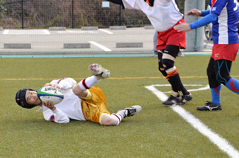９０歳 笑顔でトライ 大阪 城北クラブ 日野邦夫さん ラグビー学び続ける 大阪 毎日新聞