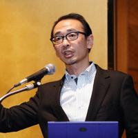 ２１世紀フォーラムで講演する国立科学博物館・人類史研究グループ長の海部陽介さん＝大阪市天王寺区で２０２０年２月１７日、梅田麻衣子撮影