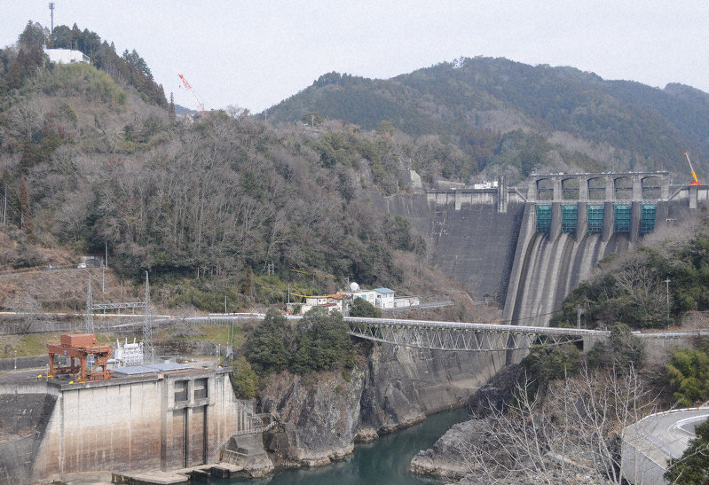 みのひだフォーカス：新丸山ダム 本体工事着手へ 洪水調節容量3．6倍に 管理所、高台へ移転 ／岐阜 毎日新聞