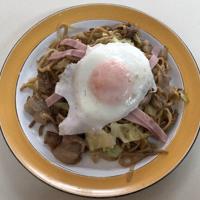 石田屋やきそば店の「石田屋特製ミックス」