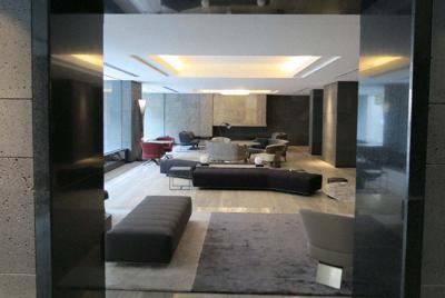 「ザ・パークハウス渋谷南平台」に設置されたラウンジ