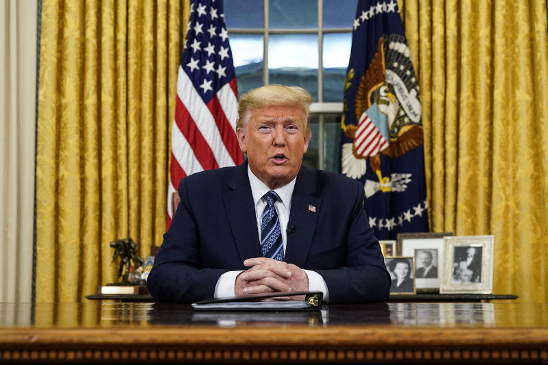 ホワイトハウスでテレビ演説するトランプ米大統領=ワシントンで2020年3月11日、AP