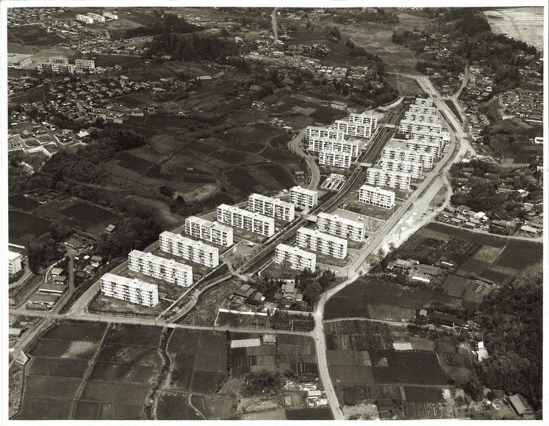 建設されて間もない本町田住宅=1966年ごろ、都住宅供給公社提供