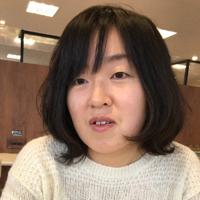 『七度笑えば、恋の味』(小学館)の著者の古矢永塔子さん=古矢永塔子さん本人提供