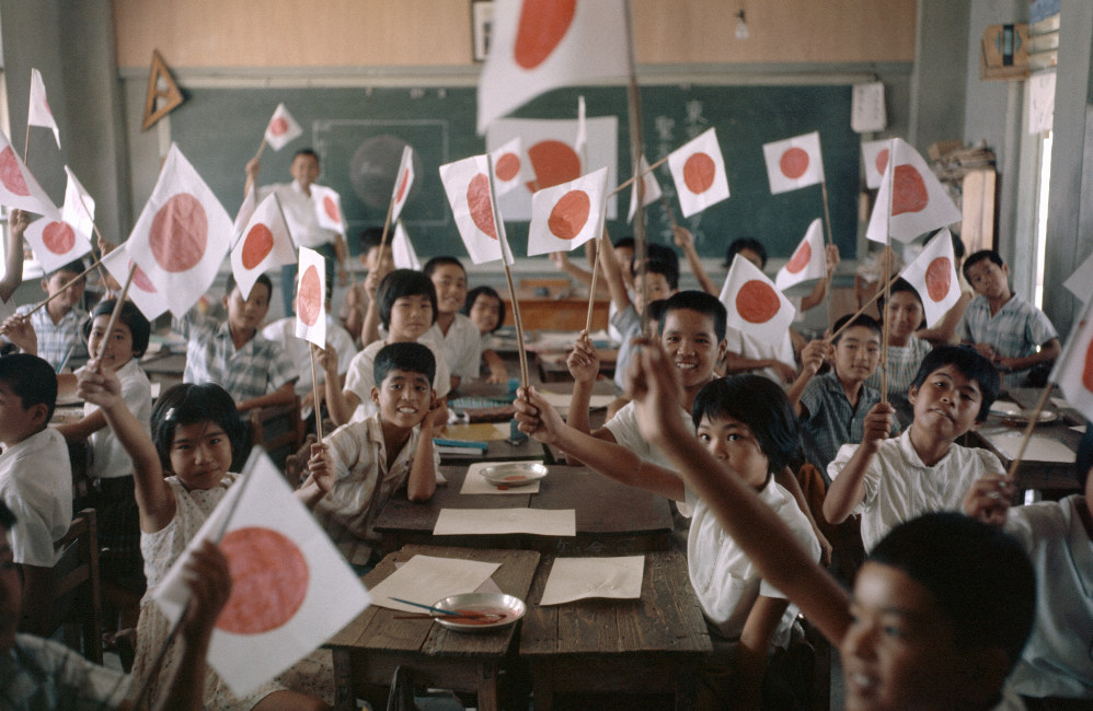 オリパラこぼれ話：1964年東京オリンピックの聖火 アジア国内を
