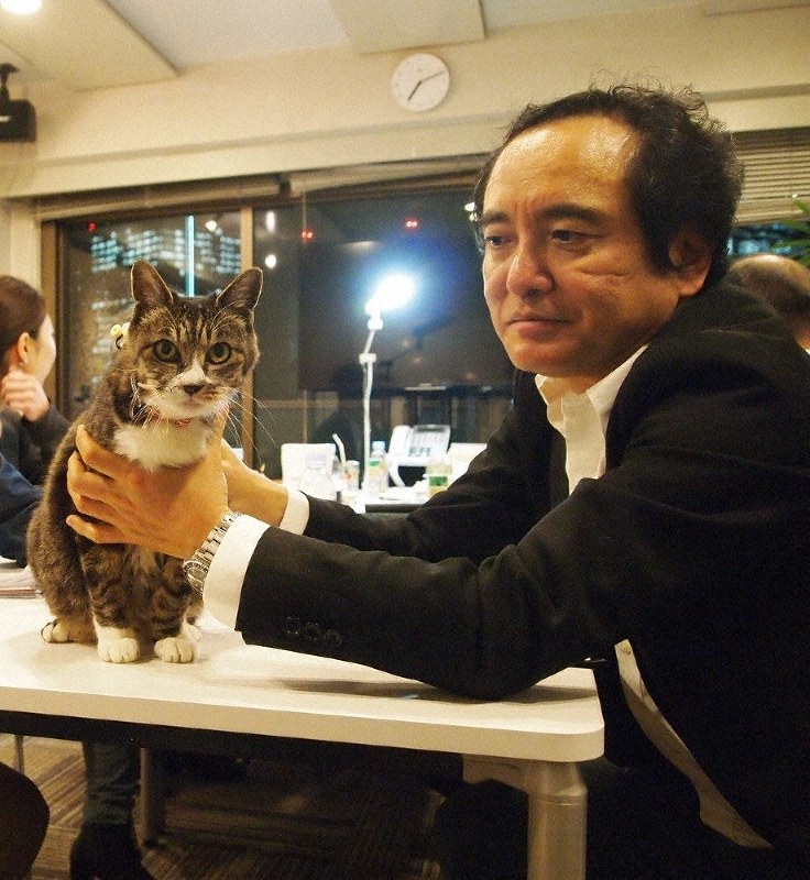 大久保雄一さんと愛猫のさくらちゃん