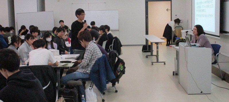性暴力被害の深刻さ、支援の難しさについて学ぶ学生たち=札幌医科大学で2020年1月(堀本江美さん提供)