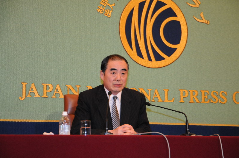 日本記者クラブで新型コロナウイルスについて語る孔鉉佑駐日大使=東京都千代田区で2020年3月27日午前11時1分、岡崎英遠撮影