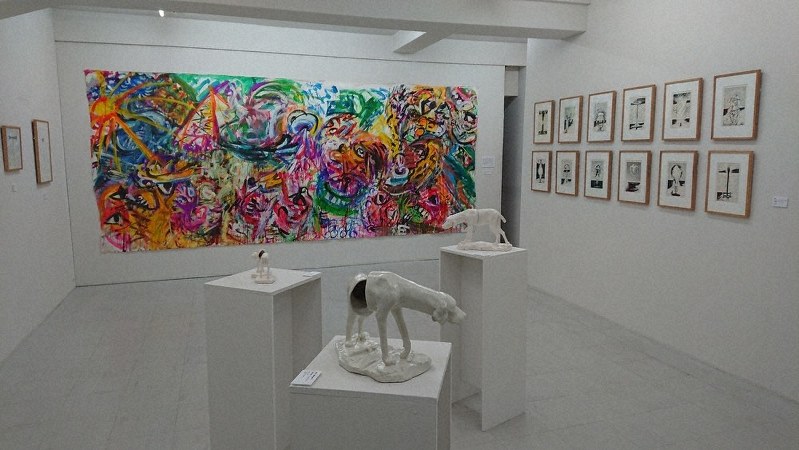 「ネオ・ダダの痕跡」展=東京・銀座のギャラリー58で、高橋咲子撮影