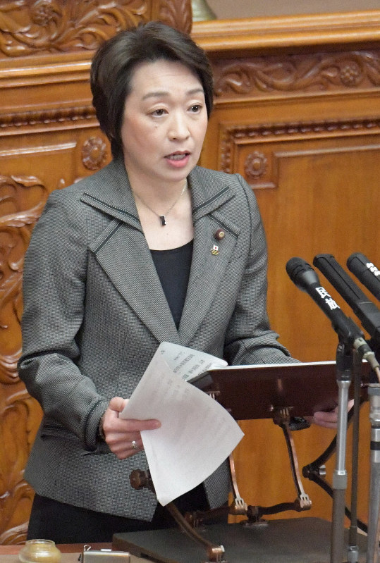 参院本会議で代表質問をする自民党の橋本聖子参院議員会長=国会内で2019年1月31日午前10時49分、川田雅浩撮影