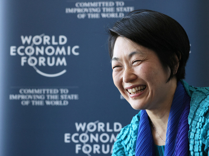 世界経済フォーラムで広報担当を務める栃林直子さん=東京都港区で2020年3月25日、佐々木順一撮影