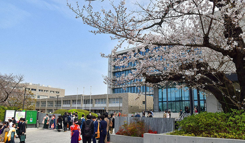 大学倶楽部 専修大 キャンパスごとに学位記授与 4330人が旅立ち 毎日新聞