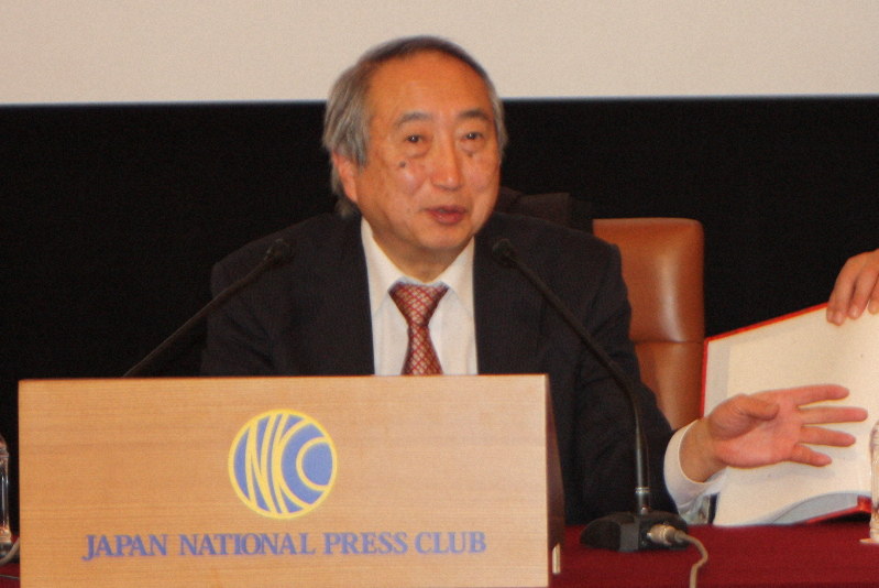 岡部信彦氏=東京都千代田区の日本記者クラブで2020年3月10日、高木昭午撮影