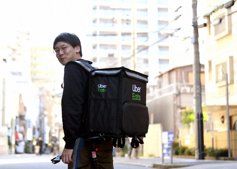 斎藤幸平の分岐点ニッポン:資本主義の先へ ウーバーイーツで配達して