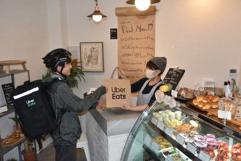 こちら仙台支局 ウーバーイーツ 仙台で開始 スマホで注文 料理を宅配 宮城 毎日新聞