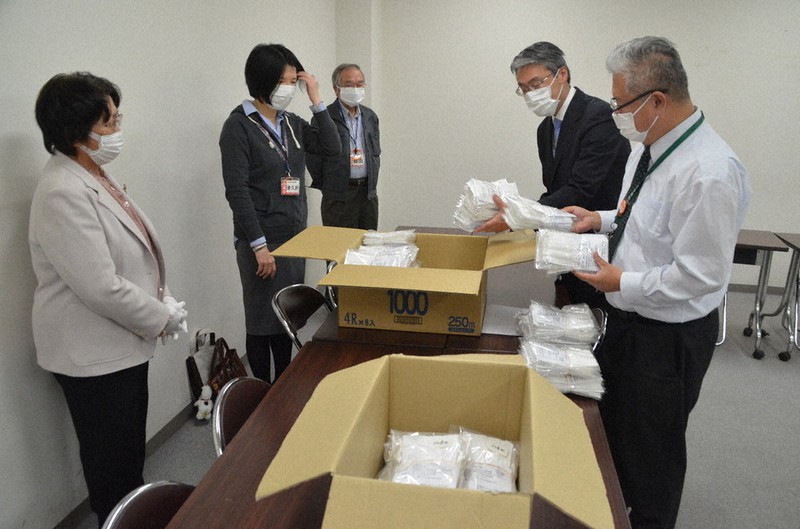 新型コロナ 山武市が手作りマスク シルバー人材センター協力 市民有志も募集、5000枚製作目指す ／千葉 毎日新聞