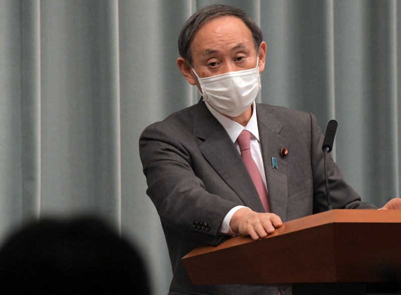 記者会見する菅義偉官房長官=首相官邸で2020年4月9日午後4時32分、竹内幹撮影