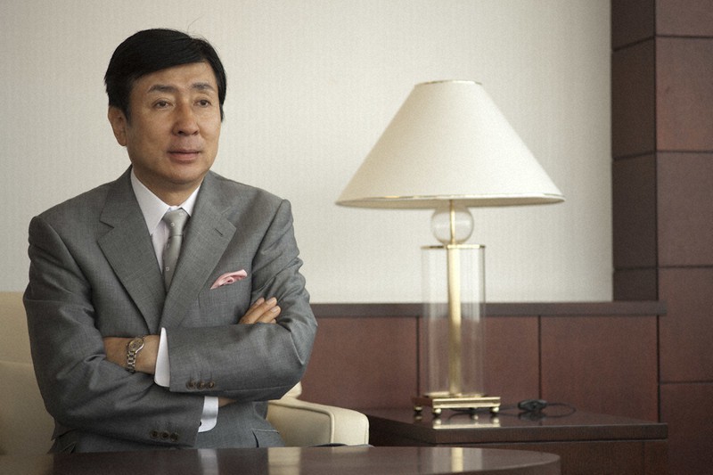 手嶋龍一氏